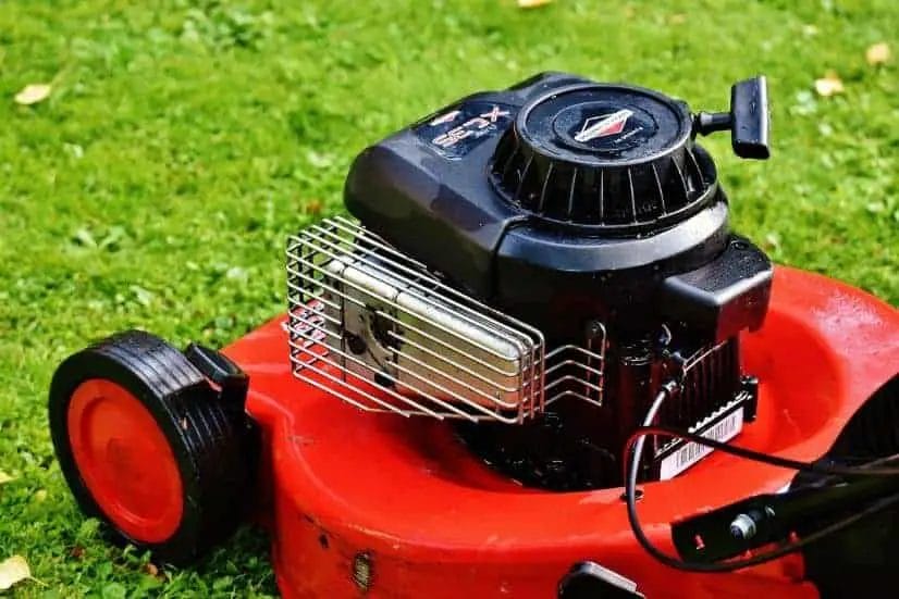 Why do lawnmowers use 4 cycle engines